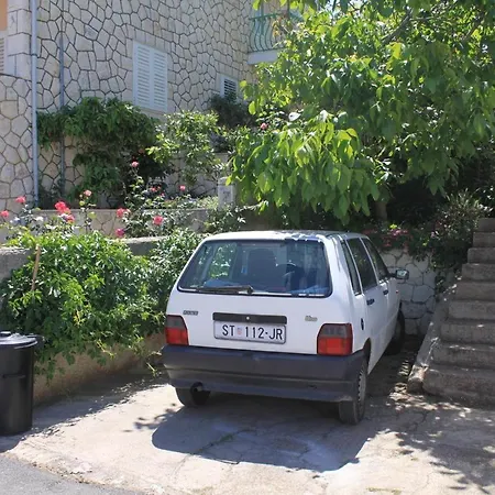 Hvar 4004b *